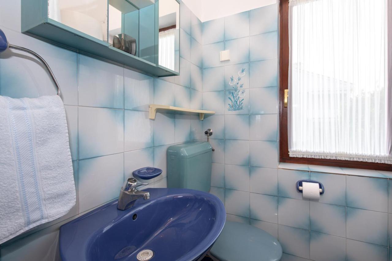 Apartment Drago *Cosy & Close To The Beach! Krk Town Bagian luar foto