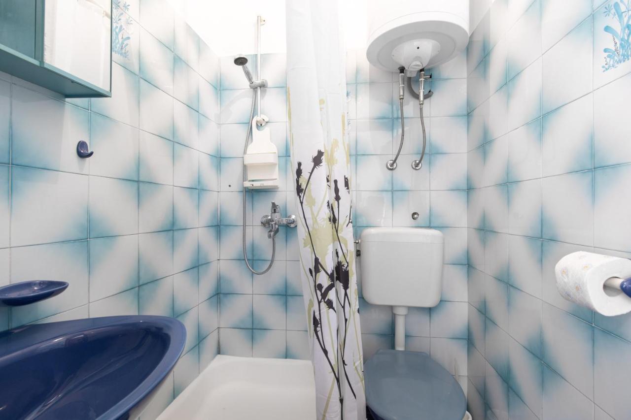 Apartment Drago *Cosy & Close To The Beach! Krk Town Bagian luar foto
